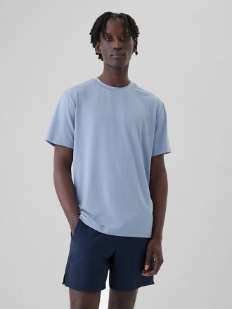 Avslappnad Tech T-shirt