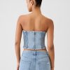 Axelbandslös denim cropped topp