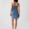 Axelbandslös miniklänning i denim