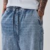 Baggy jeans