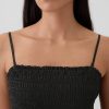 Beskuren smockad Cami