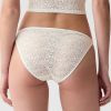 Blommig spetsbikini