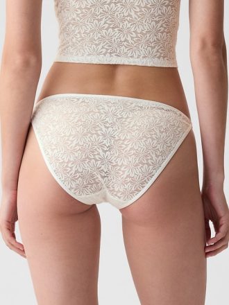 Blommig spetsbikini