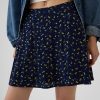 Crepe blommig mini kjol