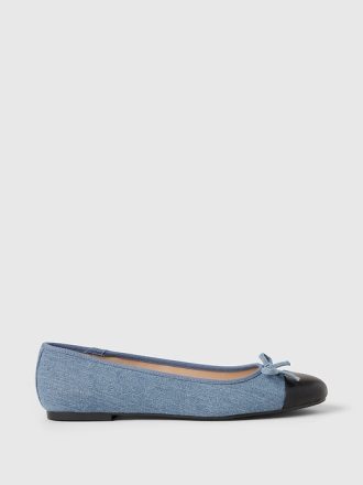 Denim balettlägenheter