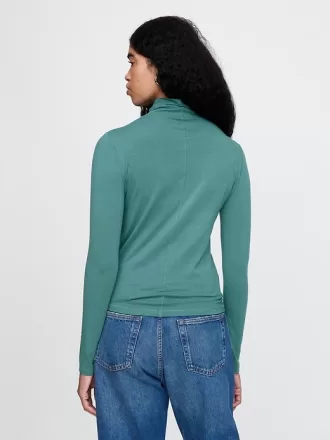 Fjäderlätt turtleneck