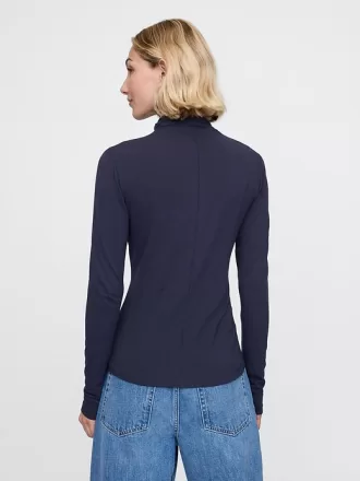 Fjäderlätt turtleneck