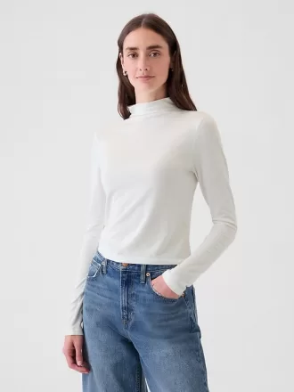 Fjäderlätt turtleneck-topp