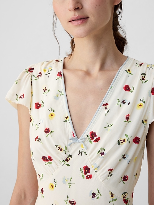 Gap × DÔEN Blommig midiklänning Gap × DÔEN Blommig midiklänning