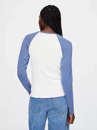 Gap × Disney Modern Raglan T-shirt