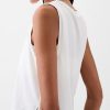 GapFit Breathe Cropped Muscle T-shirt