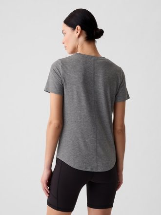 GapFit Breathe T-shirt