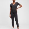 GapFit Breathe T-shirt med V-ringad