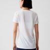 GapFit Breathe T-shirt med V-ringad GapFit Breathe T-shirt med V-ringad