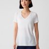 GapFit Breathe T-shirt med V-ringad GapFit Breathe T-shirt med V-ringad