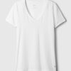 GapFit Breathe T-shirt med V-ringad GapFit Breathe T-shirt med V-ringad