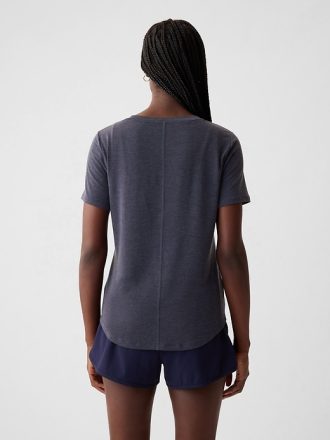 GapFit Breathe T-shirt