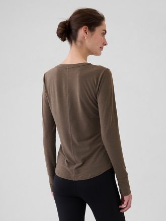 GapFit Breathe T-shirt