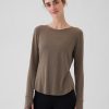GapFit Breathe T-shirt