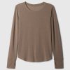 GapFit Breathe T-shirt