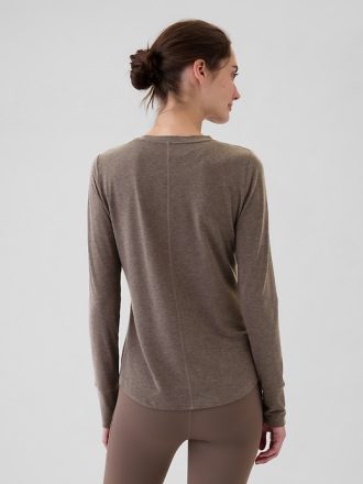 GapFit Breathe T-shirt