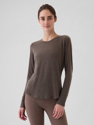 GapFit Breathe T-shirt