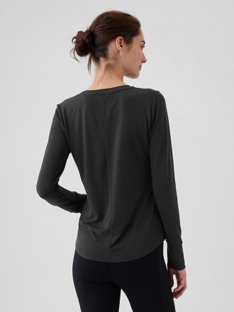 GapFit Breathe T-shirt