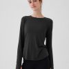 GapFit Breathe T-shirt