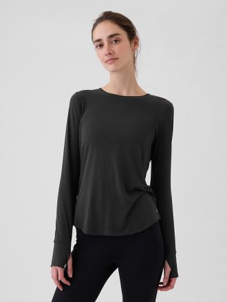 GapFit Breathe T-shirt