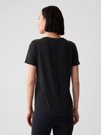 GapFit Breathe T-shirt
