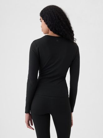 GapFit Lightweight Performance T-shirt