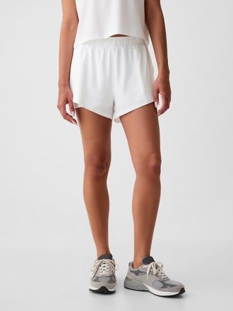 GapFit Mid Rise Dolphin löparshorts