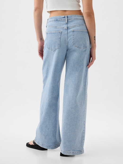 Högt stigande jeans med vida ben Högt stigande jeans med vida ben