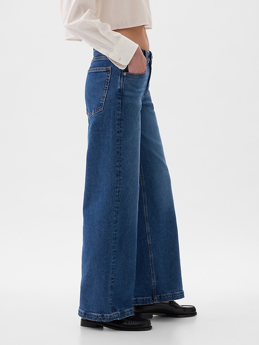 Jeans med vida ben i låga ben Jeans med vida ben i låga ben