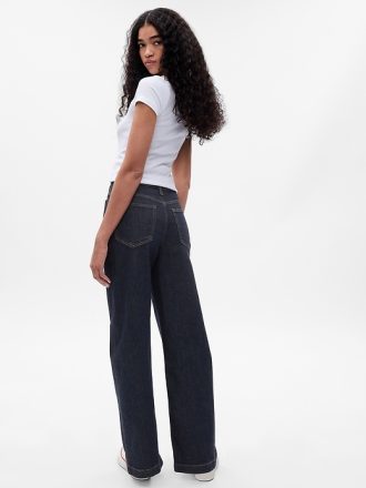 Jeans med vida ben med hög resning