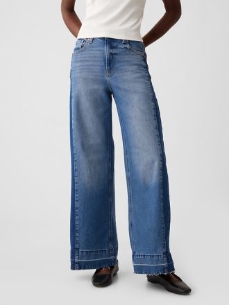 Jeans med vida ben med hög resning