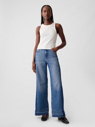 Jeans med vida ben med hög resning