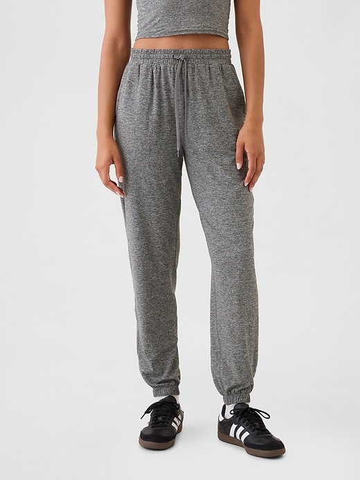 Joggingbyxor från GapFit lättviktsborstad jersey Joggingbyxor från GapFit lättviktsborstad jersey