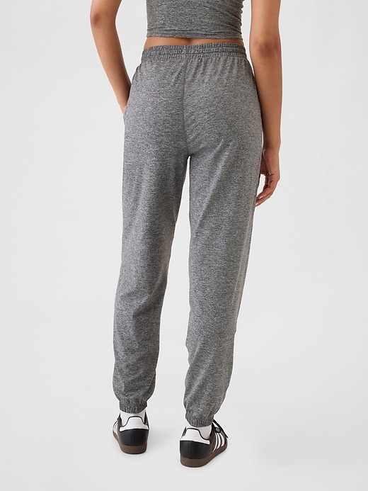 Joggingbyxor från GapFit lättviktsborstad jersey Joggingbyxor från GapFit lättviktsborstad jersey