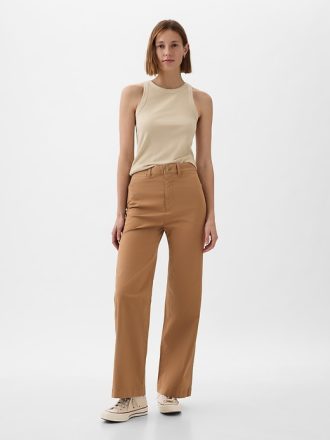 Khakis vid ankel med breda ben