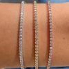 Klassiskt tunt tennisarmband