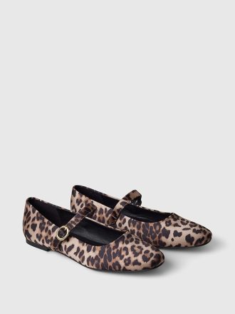 Leopardbalettlägenheter