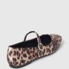 Leopardbalettlägenheter