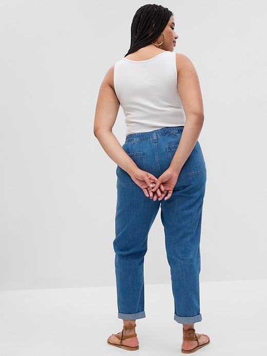 Medelhöga lätta Pull-On jeans Medelhöga lätta Pull-On jeans