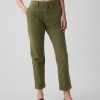 Mid Rise Downtown Khakis