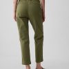 Mid Rise Downtown Khakis