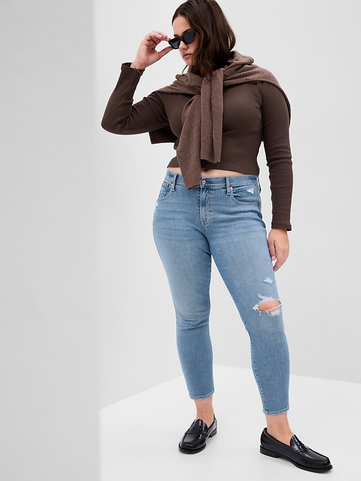 Mid Rise True Skinny Jeans Mid Rise True Skinny Jeans