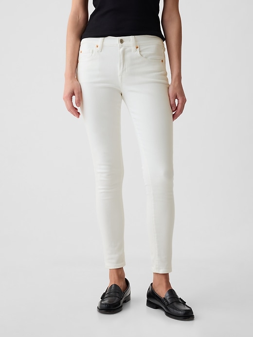 Mid Rise True Skinny Jeans Mid Rise True Skinny Jeans