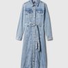 Midiklänning i denim med bälte