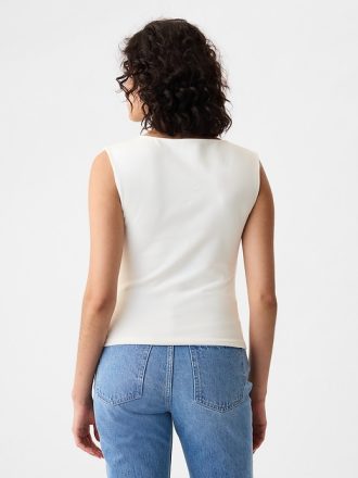 Modern Boatneck Topp